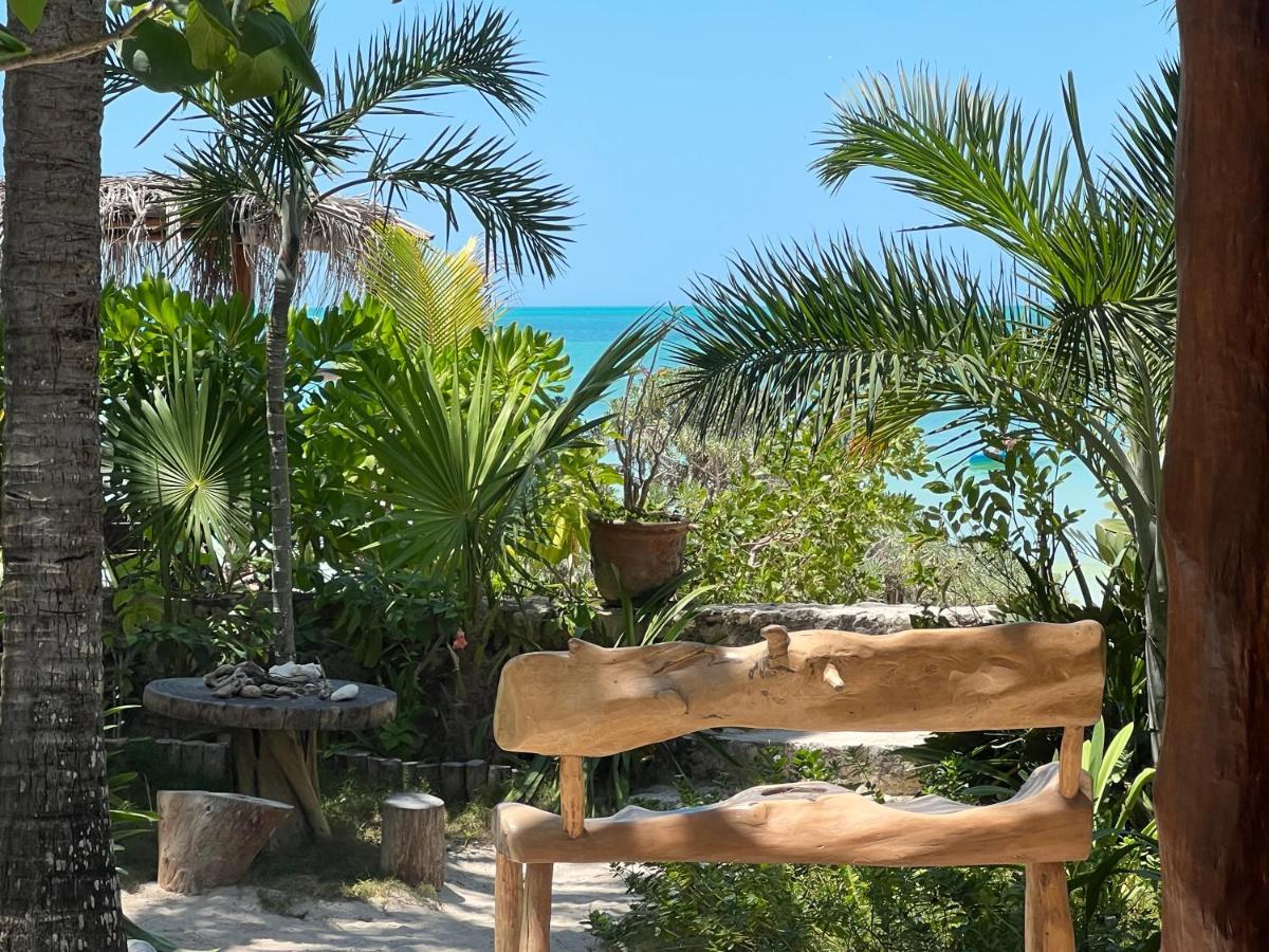 ホルボックス島 Casa Tom Tom - Adults Only Bed & Breakfast エクステリア 写真