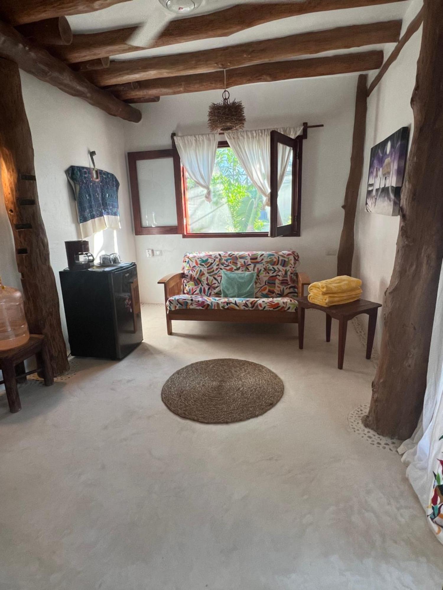 ホルボックス島 Casa Tom Tom - Adults Only Bed & Breakfast エクステリア 写真
